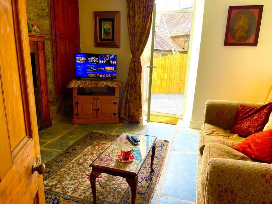 Holiday home Castle Buildings Cottage1 Llanrhaeadr-ym-Mochnant