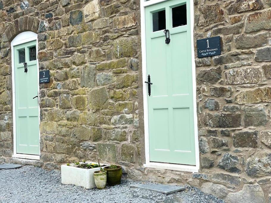 Castle Buildings Cottage1 Holiday home *