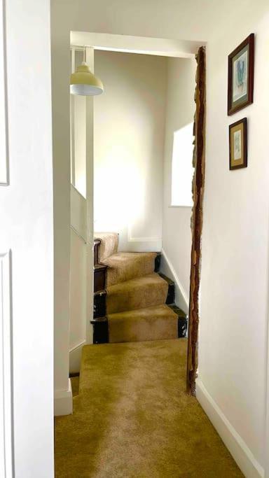 Castle Buildings Cottage1 * Llanrhaeadr-ym-Mochnant